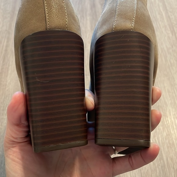 Journee Collection Women Maxxie Stacked Booties Size 10 Tan Coastal Cowgirl - Picture 7 of 13